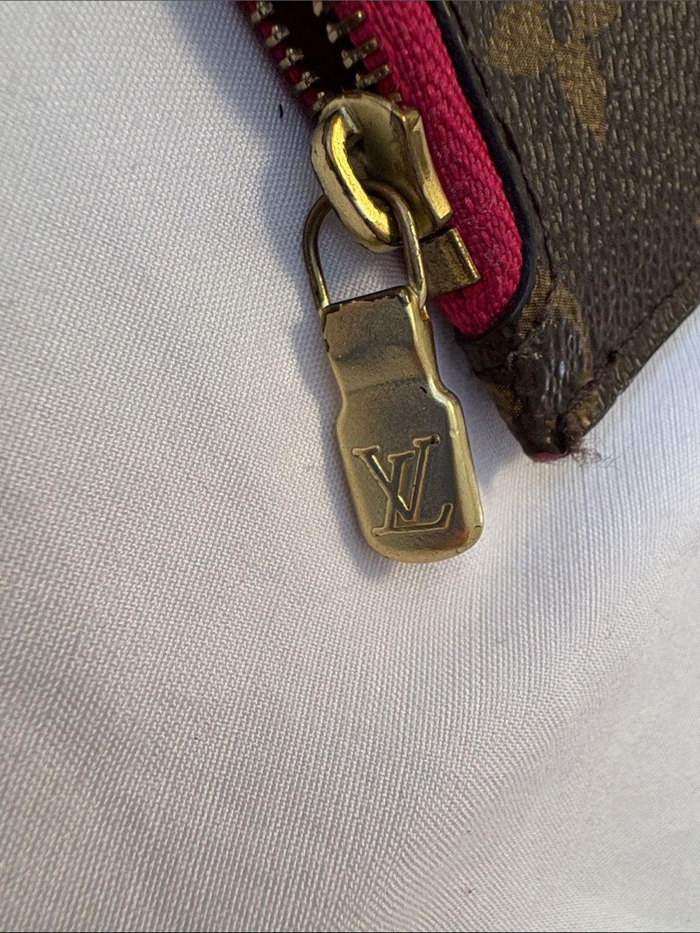 LV Neverfull Pochette Monogram w/ Pivoine Pink Interior Wristlet Clutch EUC - Picture 6 of 7